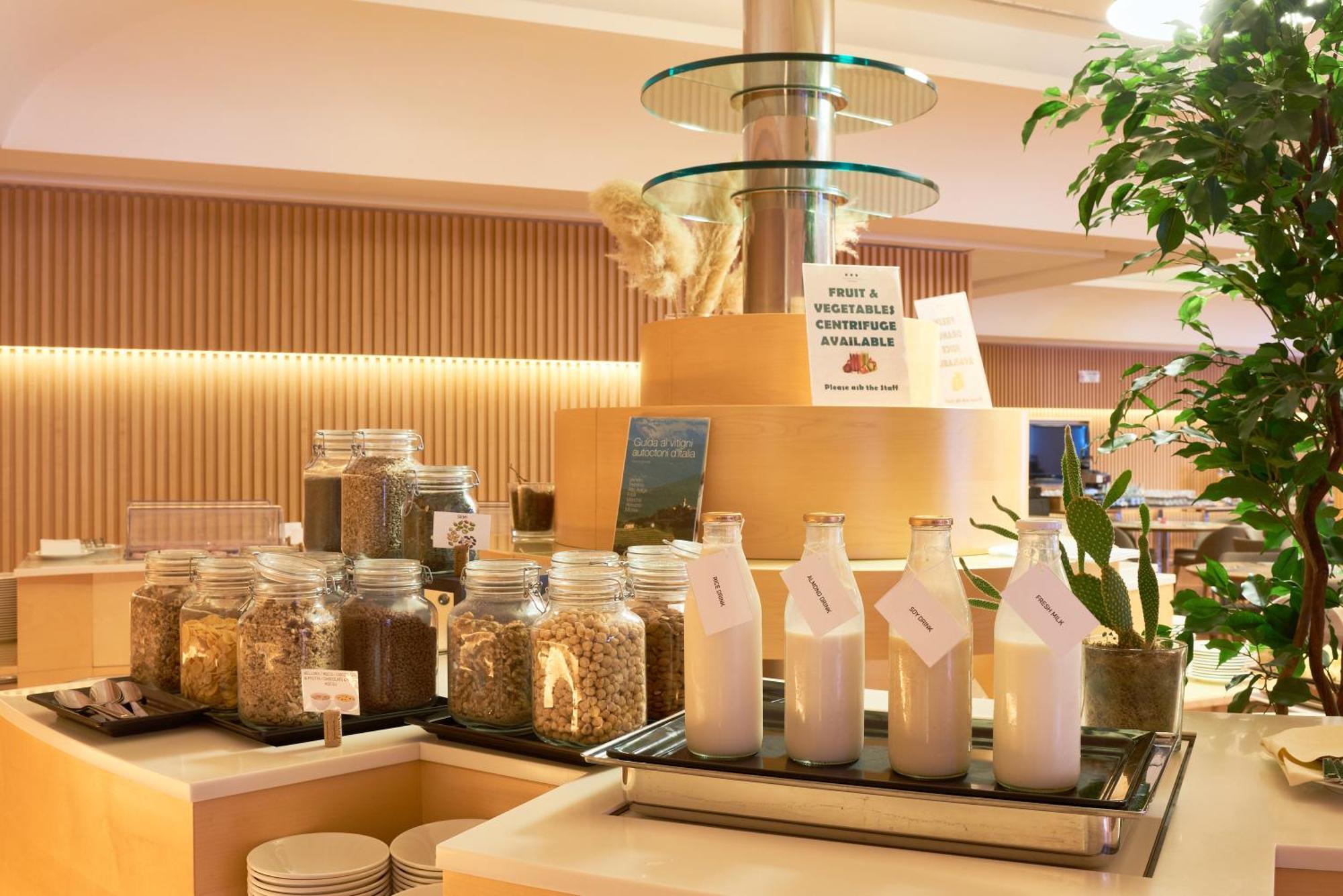 Unahotels Varese Ngoại thất bức ảnh